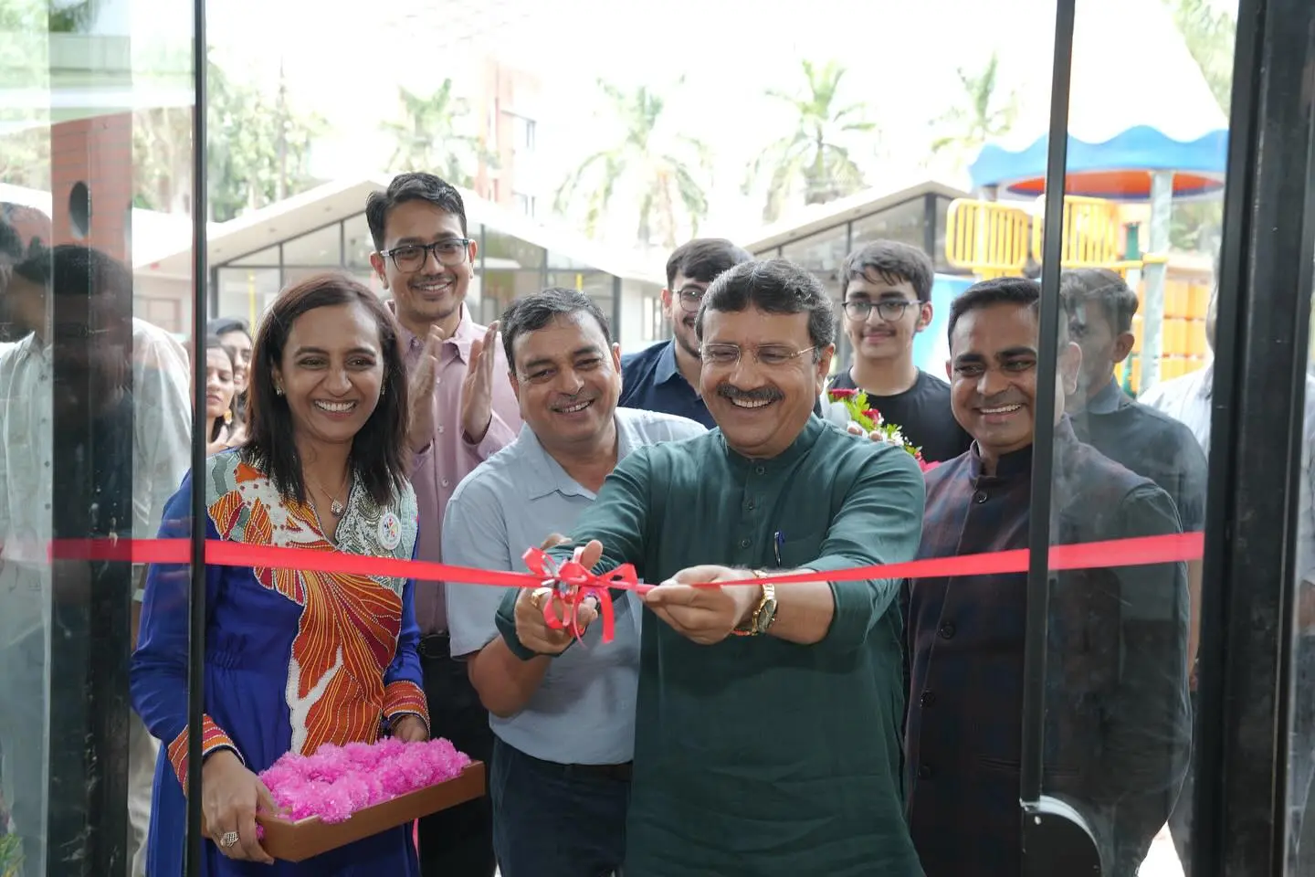 એક સાદો માણસ, લોકોના દિલનો નેતા